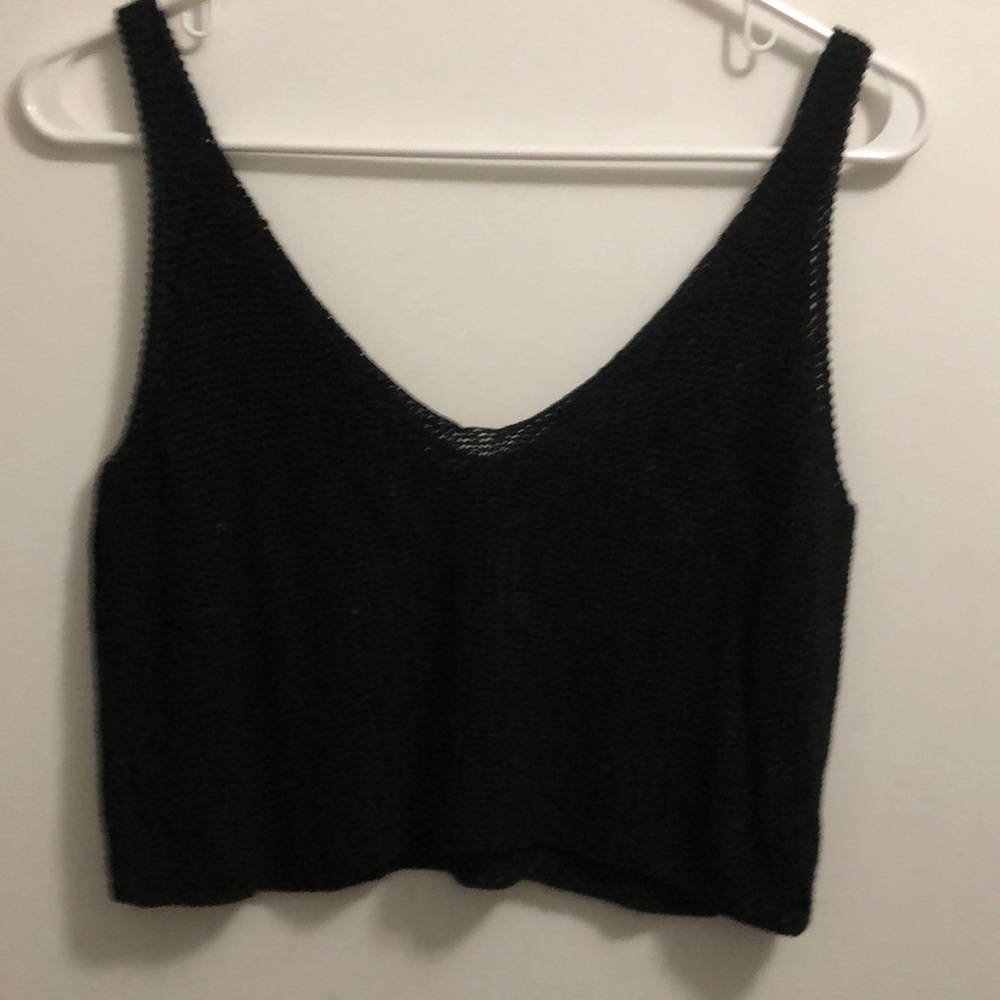 Black crop top